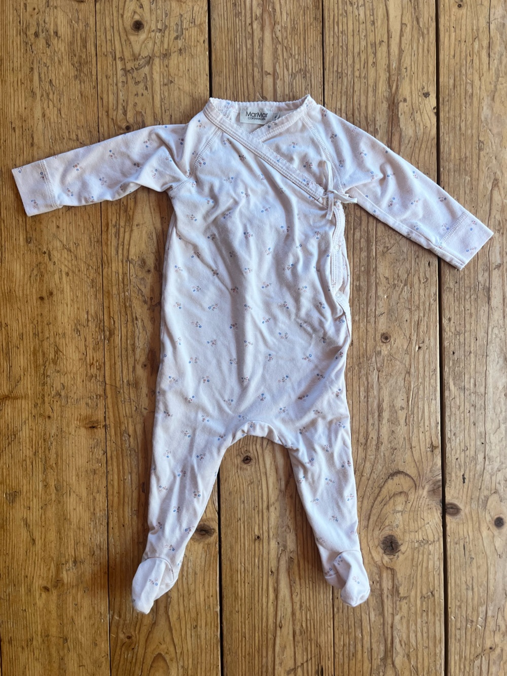 Marmar Copenhagen pale pink floral wrap footie 0-3m